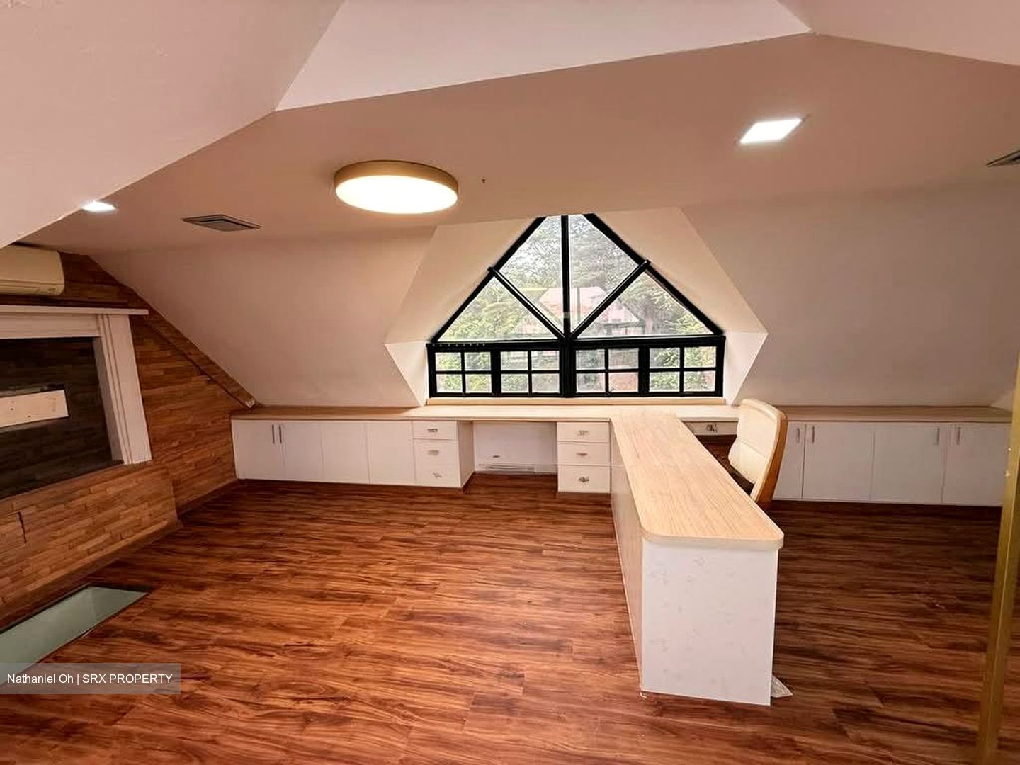 Kismis Place (D21), Terrace #531844221